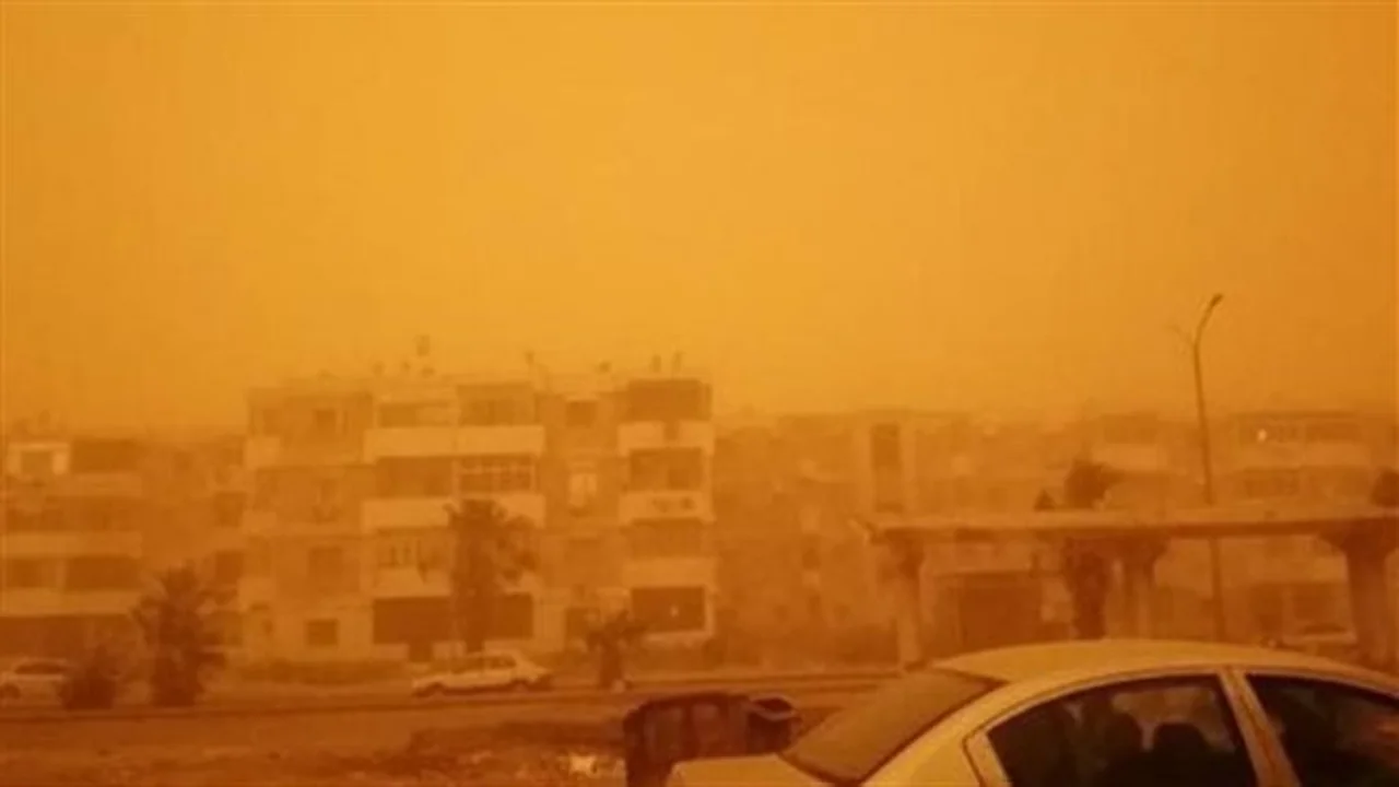 رياح رملية تضرب القاهرة ومحافظات مصر وتثير مخاوف السكان من سوء الأحوال